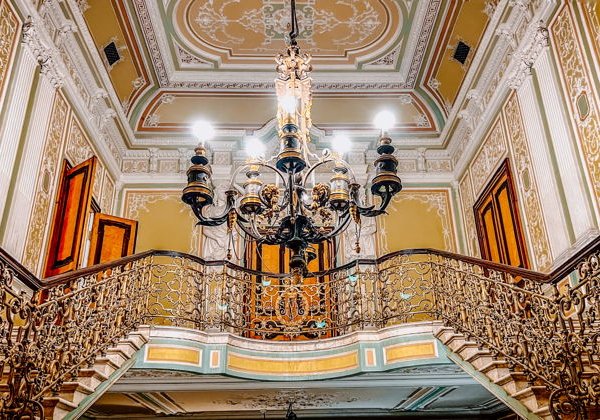 Экскурсия в Ново-Михайловский дворец - фото 1