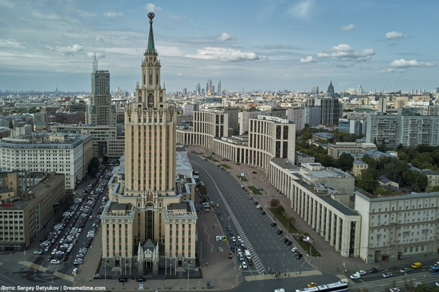 Экскурсия в гостиницу «Украина» с посещением и осмотром интерьеров