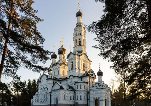 В курортный район Санкт-Петербурга на автомобиле - фото 1