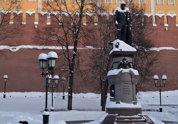Столица начинается здесь — прогулка по Александровскому саду - фото 3