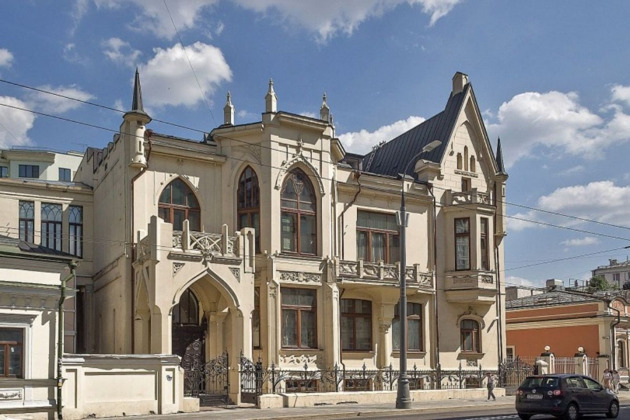 Фото - экскурсия: Тайны готического замка Новиковых в Москве