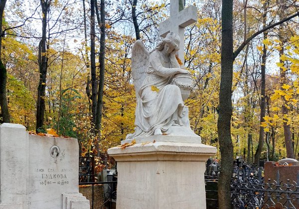 Московская книга судеб — тайны и легенды Введенского кладбища