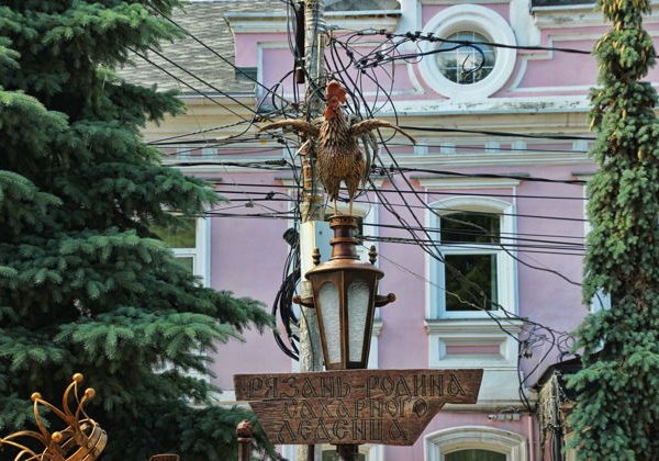 Резные узоры Рязани — кремль, Ока и деревянные терема - фото 4