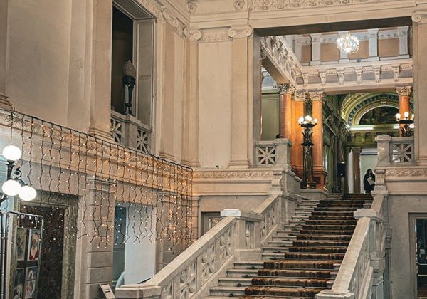 «Секреты миллионера с Басманной»: экскурсия в особняк Стахеева - фото 1