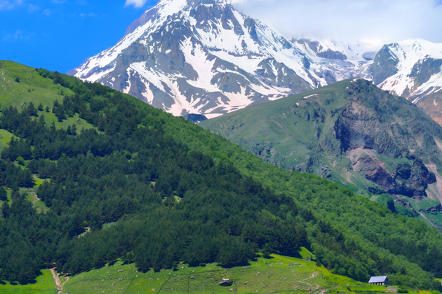 Фото - экскурсия: Восхождение на легендарный Казбек в мини-группе рядом с живописным ущельем