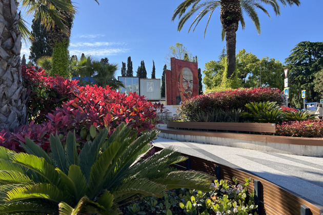 Сочи: усадьбы, мосты и морские тайны южного города