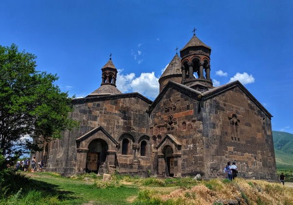 Древние храмы и целебные источники   - фото 3