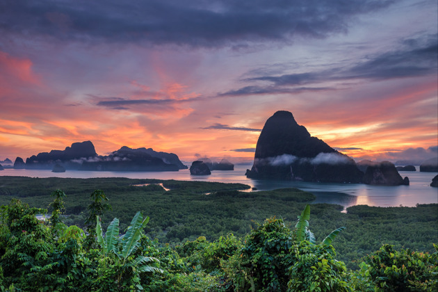 Фото - экскурсия: Встречаем рассвет на Самет Нангше, посещаем остров Джеймса Бонда, наблюдаем самолеты и кувшинки