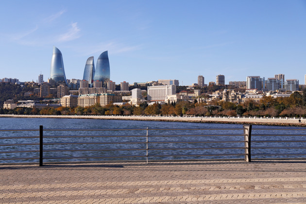 Фото - экскурсия: Пешая прогулка по Баку: Старый город Ичери Шехер, знаменитые Пламенные башни и новые кварталы