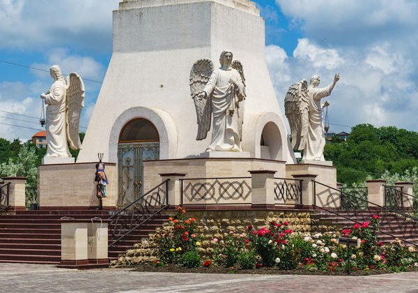 Дорогами веры: поездка по святым местам КМВ - фото 1