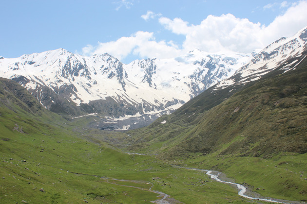 Чегемское ущелье: маршрут к вершине Тихтенген, водопаду Абай-Су и леднику Шаурту
