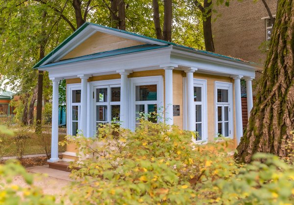 Экскурсия в музей-усадьбу Льва Толстого в Хамовниках с прогулкой по району