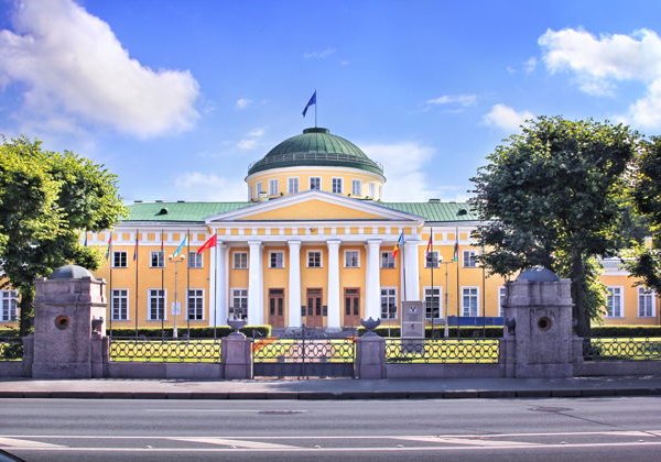 Автобусная экскурсия «Масонский Петербург: тайные символы империи» - фото 1