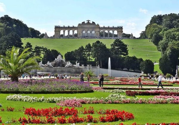 Индивидуальная экскурсия во Дворец Шенбрюнн - фото 1