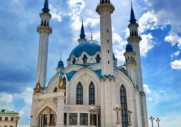 Знакомство с двумя пешеходными улицами: Баумана и Каюма Насыри - фото 1