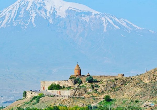 У подножия Арарата: Путешествие в Хор Вирап и Нораванк.