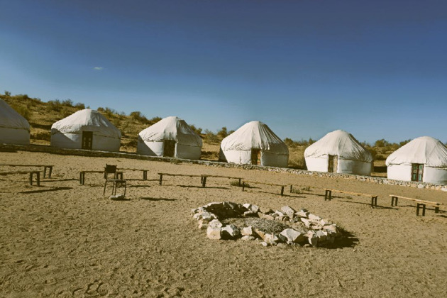 Фото - экскурсия: Тур на озеро Айдаркуль с проживанием в юртовом лагере из Бухары