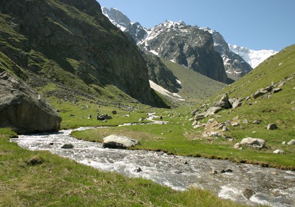 Язык тролля, Верхняя Балкария и замок Шато-Эркен из Кисловодска - фото 1