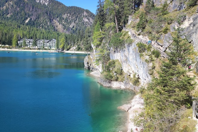 Доломитовые Альпы приглашают вас в путешествие к самым живописным вершинам Европы