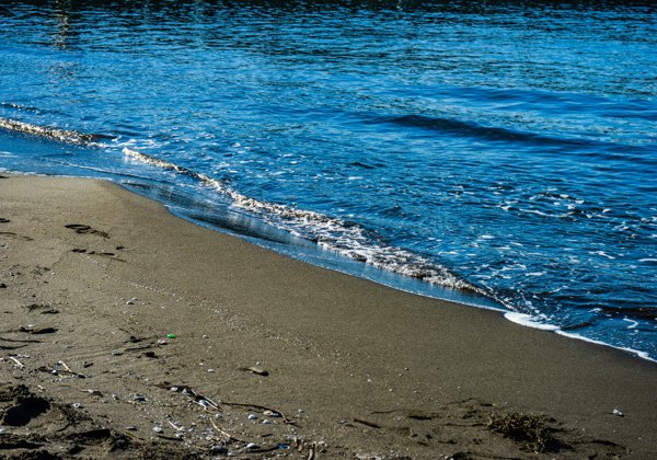 Вдоль самого синего моря