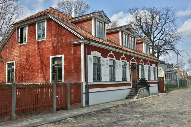 Кипсала - остров с уникальными деревянными домами в сердце Риги
