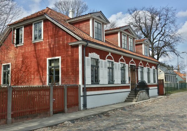Кипсала-заповедник деревянной архитектуры в центре Риги