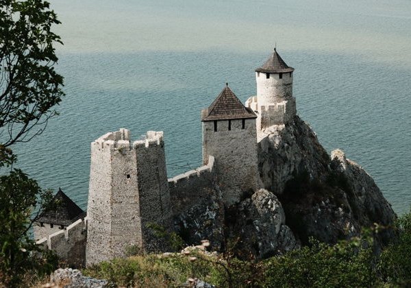 Голубац и Железные ворота с прогулкой на катере - фото 2