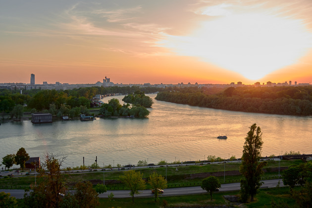 Скоростная лодка по Дунаю и Саве