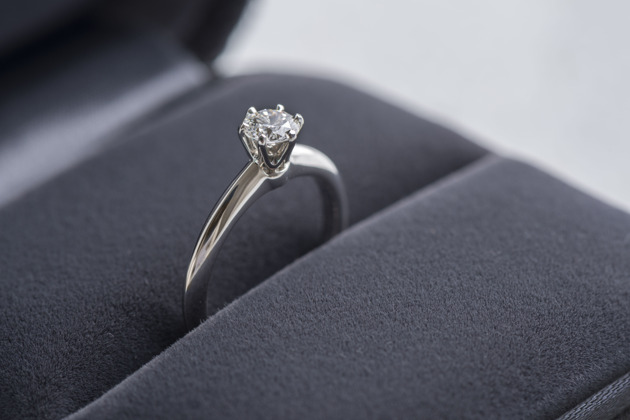 Фото - экскурсия: Погружение в мир драгоценностей на заводе ZORKA