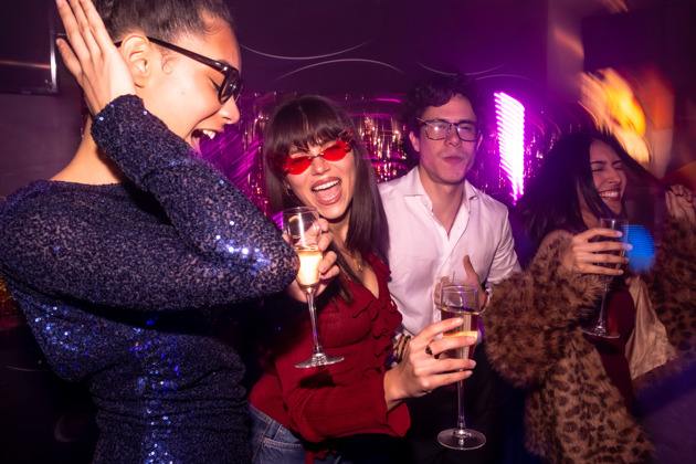 Вечерний тур по пражским барам с напитками и весельем