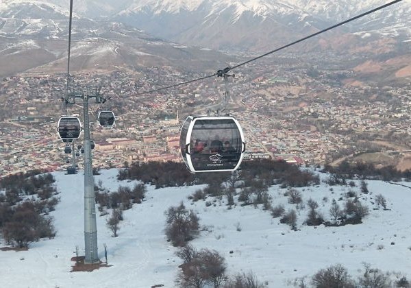 Групповая экскурсия в Чимганские горы и к водохранилищу Чарвак - фото 1