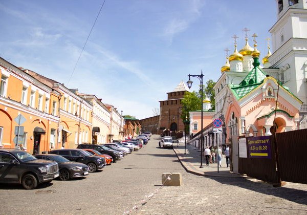 Рождественская улица: От бурлаков до миллионщиков - фото 1