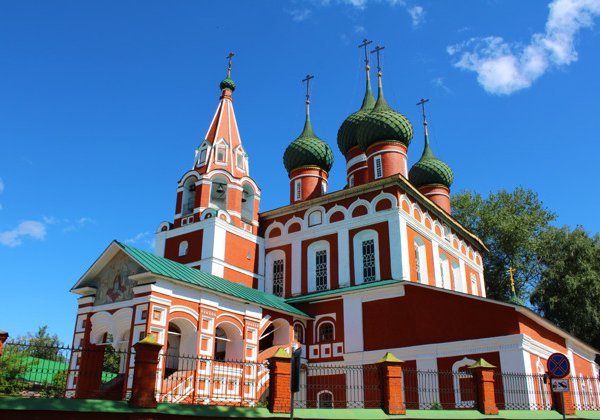 Пешеходная прогулка по древнему Ярославлю