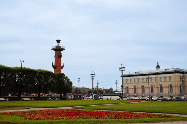 Прогулка по Васильевскому острову с посещением Меншиковского дворца