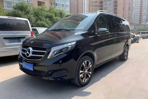 Трансфер из аэропорта и прогулка по центру Пекина