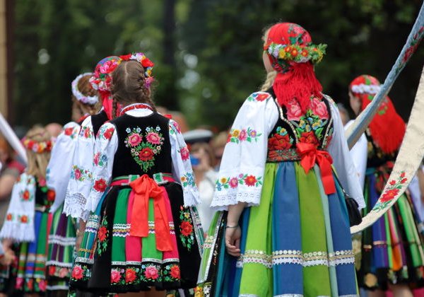 Польское фольклорное шоу с ужином у озера Крыспинув - фото 4