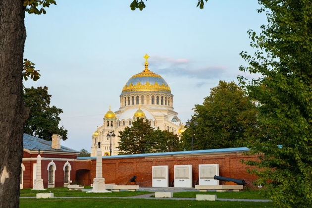 Фото экскурсии - Прогулка по Кронштадту с осмотром Никольского Морского собора и Петровского дока - 8