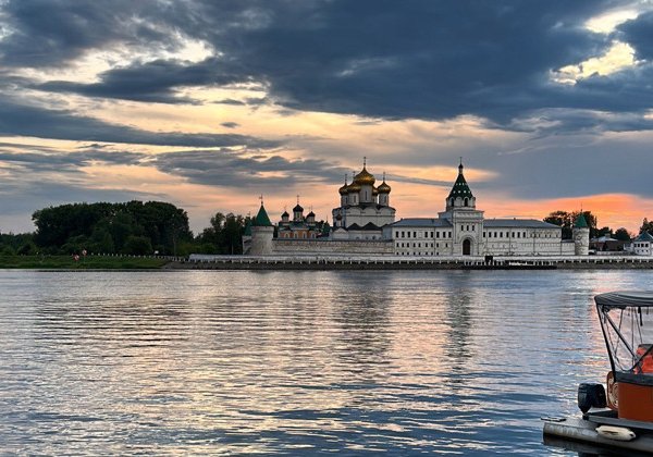 От «Здорово, Кострома!» до «Смешариков»: Кострома в песнях