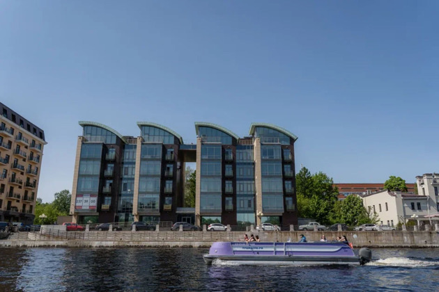 Водное такси: от Фонтанки до Карповки и обратно на комфортабельном катере