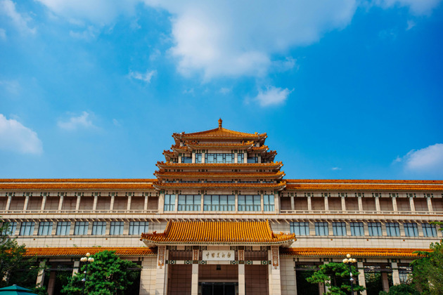 Билеты и гид по Национальному художественному музею Китая