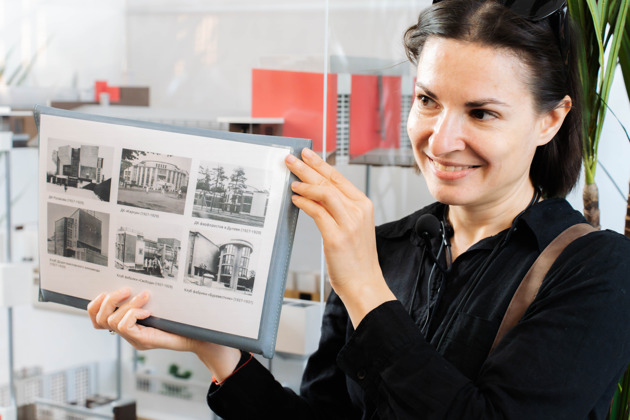 Экскурсия включает визит в Дом русского бильярда «Москва»