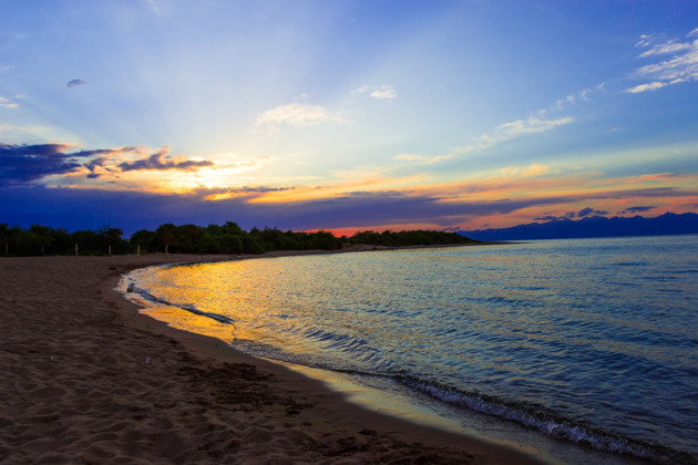 Великолепный южный берег Иссык-Куля за два дня