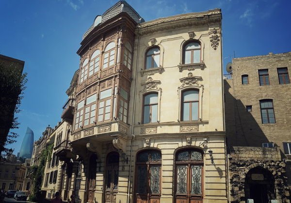 2-х часовая экскурсия по Старому городу в мини-группе - фото 1