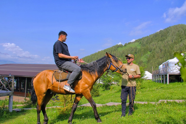 Конная прогулка к озеру Сон-Куль
