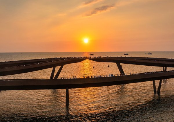 Фукуок после заката: Сансет-Таун, шоу на воде и салют