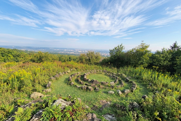 Тайные пещеры, места силы и целебные источники Абхазии