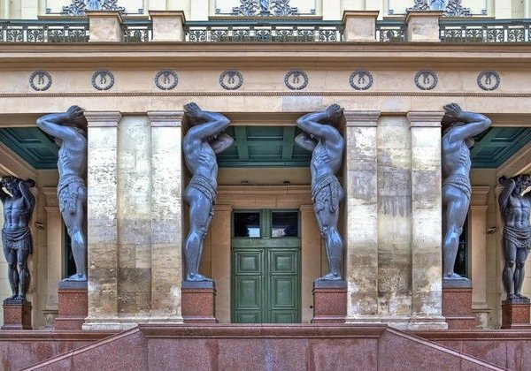 Обзорная экскурсия с посещением Эрмитажа и заводкой часов Павлин - фото 3