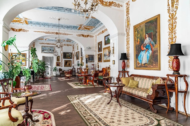 Прогулка по усадьбе Марьино: дворец Строгановых-Голицыных