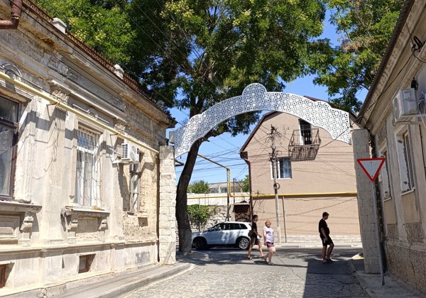 Прогулка по лабиринтам Евпатории