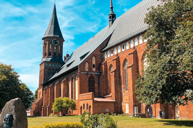 Прогулка по Калининграду: знакомство с садами и крепостями города